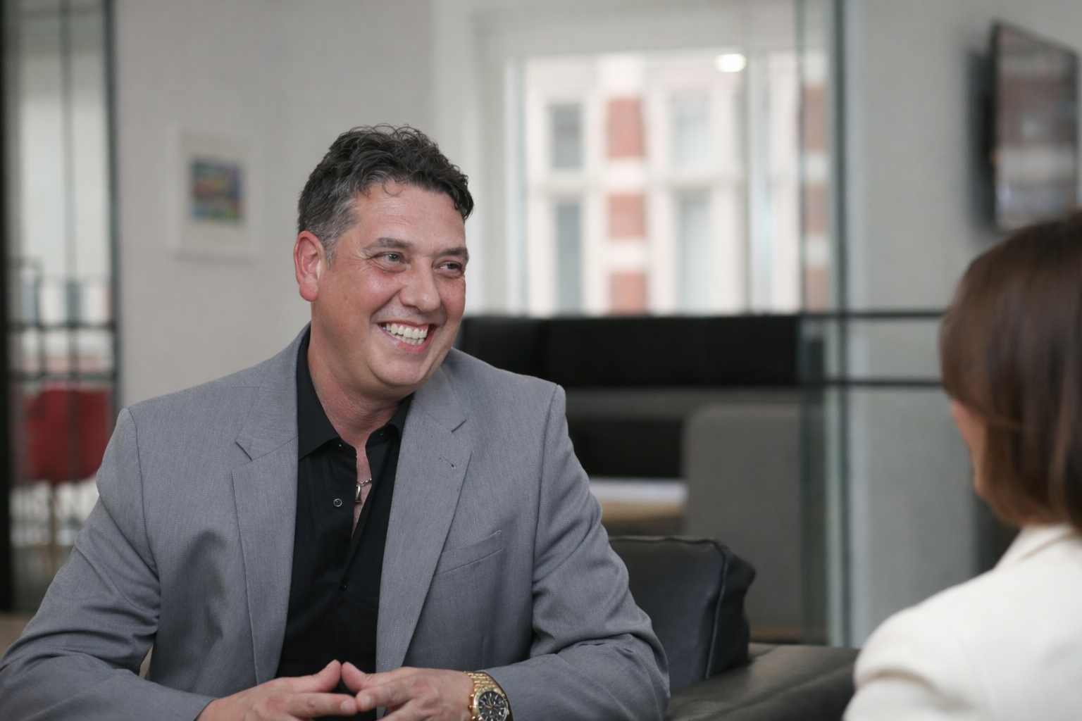 Entrepreneur Elliott King in conversation with Podcast Host Alexandra King regarding social strategy